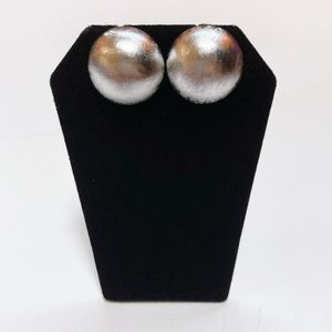1950s Crown Trifari Brushed Textured Silver Tone Clip On Earrings
